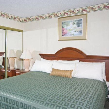 Comfort Inn River Ridge Ешвілл Екстер'єр фото