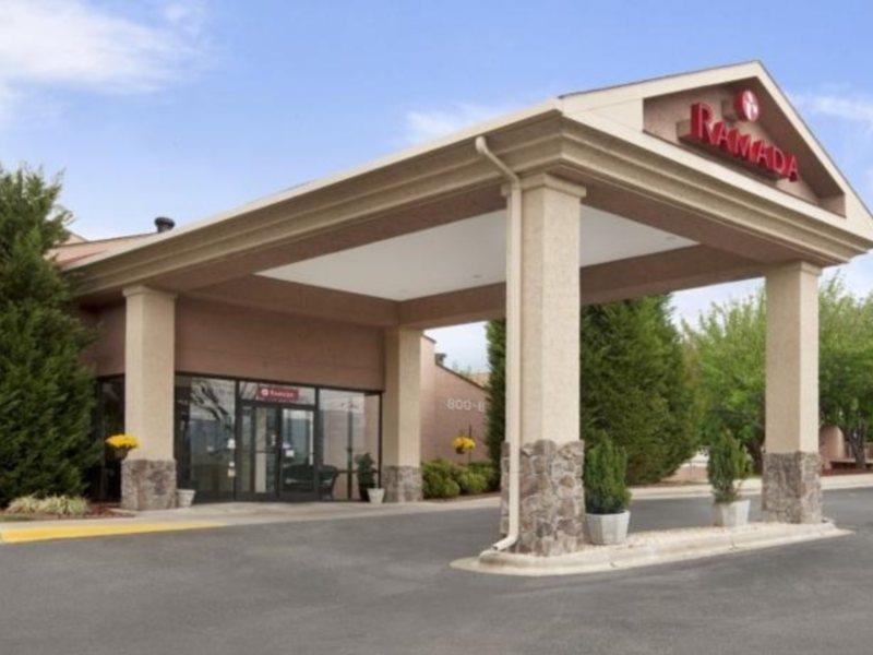 Comfort Inn River Ridge Ешвілл Екстер'єр фото
